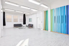 Showroom en plein coeur de Paris 10ème - Image 1