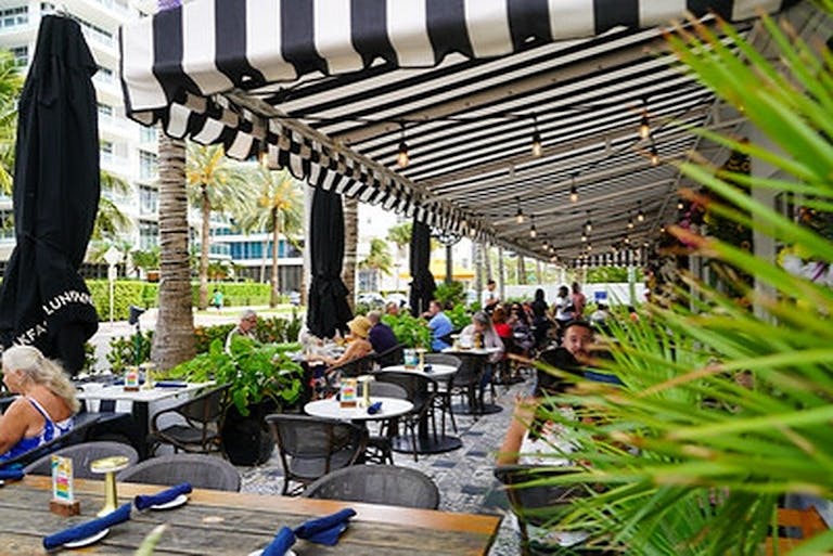 South beach Tavern space - Image 1