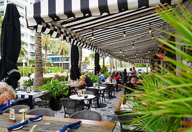 South beach Tavern space - Image 1