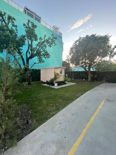Tiny House Vibes with Miami Style  *Art Basel* - Image 3