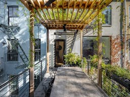 Warm Modern Design Brooklyn - Image 4