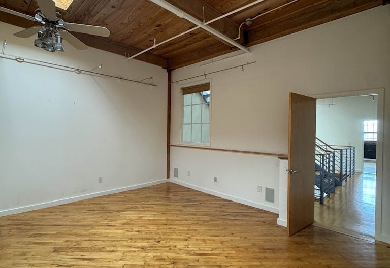 Spacious Atlanta Penthouse Perfect for Video Shoots and Photo Sessions - Image 4