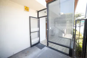 Prime Ground Floor Retail/Office/Creative/Event/Showroom Space in Old Town Pasadena - Image 11
