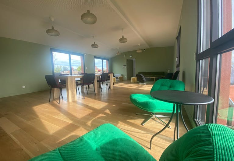 rooftop avec terrasse, vue imprenable, Bordeaux Chartrons dans immeuble d'architecte avec jardin - Image 1