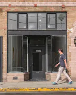 SHOW GALLERY - Image 2