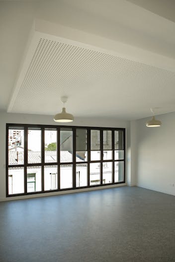 Location bureau individuel avec acc�s aux communs, dans un immeuble d'architecte coeur des Chartrons � Bordeaux - 30M2 - Image 0