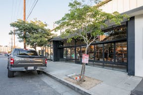 Airy, Urban Oasis in the Arts District - Image 13