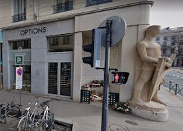 Corner Boutique - Busy Environment - Lyon 2nd - Image 1