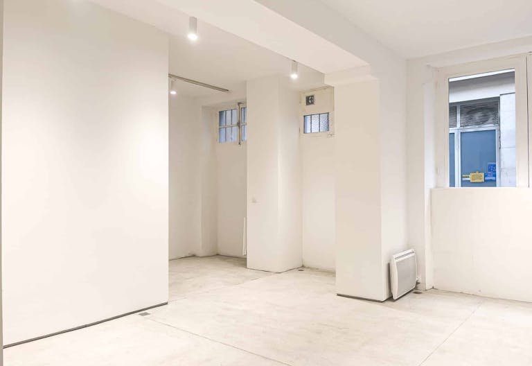 Pop Up Boutique - Image 2