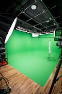 Midtown NYC Green Screen Studio with Full Production Services ? Including Filming Crew, Livestream, & Filming Equipment - Image 2