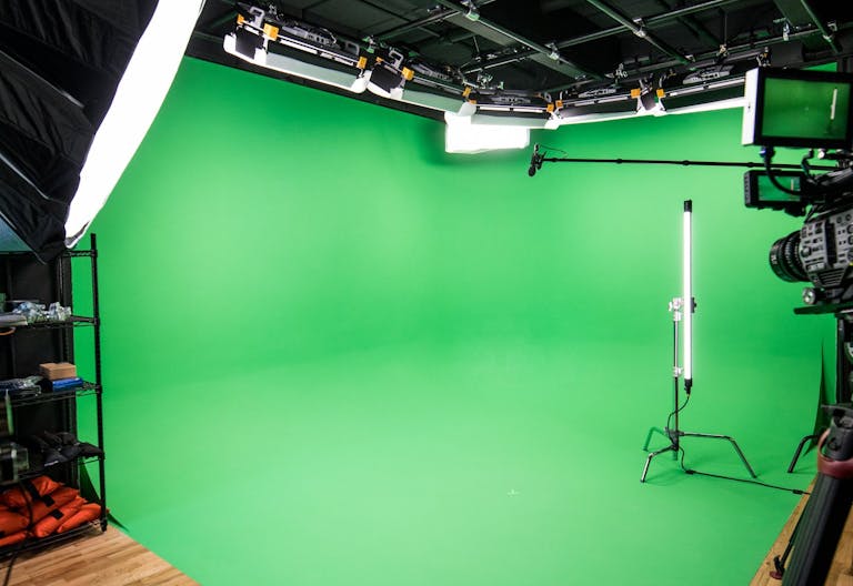 Midtown NYC Green Screen Studio with Full Production Services ? Including Filming Crew, Livestream, & Filming Equipment - Image 2