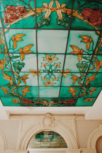 Boutique quartier privil�gi� centre ville de Marseille, espace atypique . - Image 4