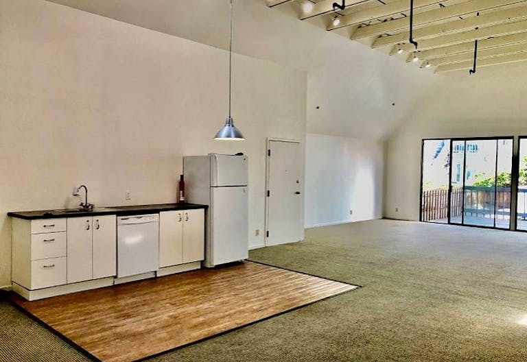 Spacious and Bright private open plan Office or Event space in the heart of Pacific Heights! - Image 4