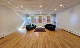 Unique Loft in Prime SoHo - Image 1