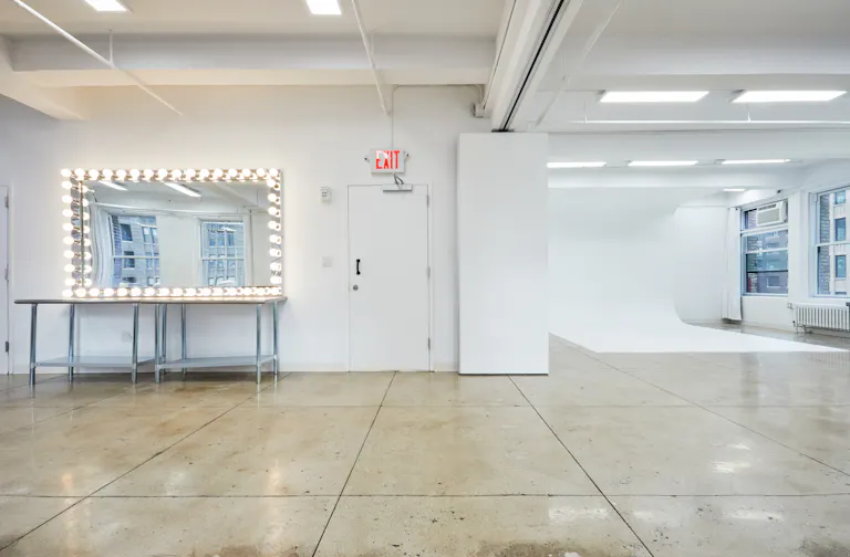 14AB  Manhattan Showroom PopUp Event Rental Space 2,000 sq. ft  - Image 1