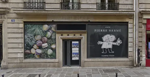 Boutique Shop Busy Area - 8th Arrondissement - Image 0