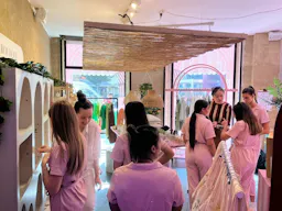 Chatelet Les Halles Pop Up Boutique - Image 1