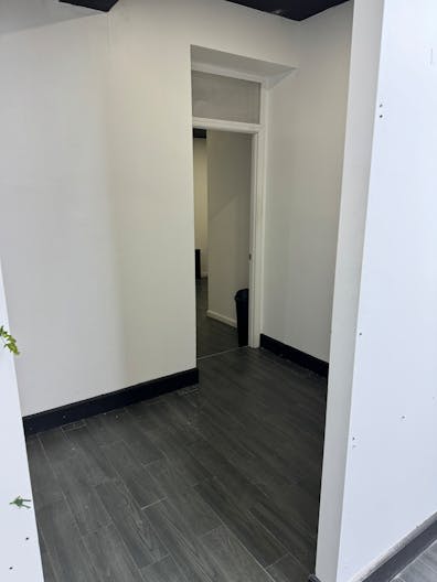 Prime East Village Pop-Up Space - Image 3