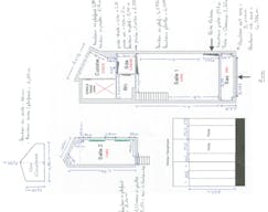 Chic Pop Up Boutique on rue de Turenne - Image 9