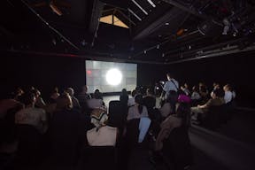 Expansive Loft with High Ceilings in Midtown Manhattan - Image 9