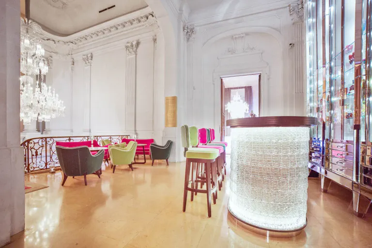 Exceptional Space in Triangle d'Or - Image 4