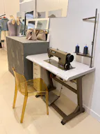 Bright 70 m² retail & pop-up space in the heart of El Born - Image 6