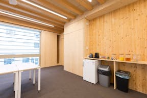 Salle de 75m2 - Image 2