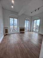 Showroom d’Exception – Place François 1er,  Paris VIII  - Image 0