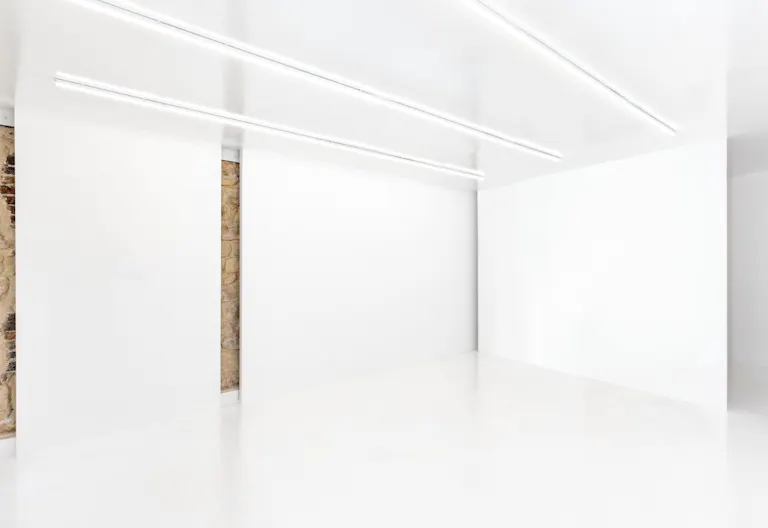 Galerie au cœur du Haut-Marais – Showroom & Pop-Up Premium - Image 0