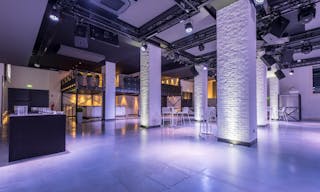 Unique Space in Paris 15th - Image 0