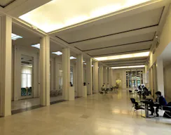 Batiment Institutionnel - Image 1
