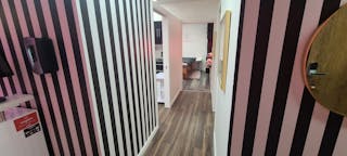 Beauty Studio - Image 10