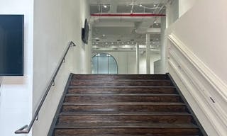 Contemporary Chelsea Gallery - Well-suited for a variety of events, including pop-up exhibitions, cocktail receptions, fashion shows, and product launches - Image 8