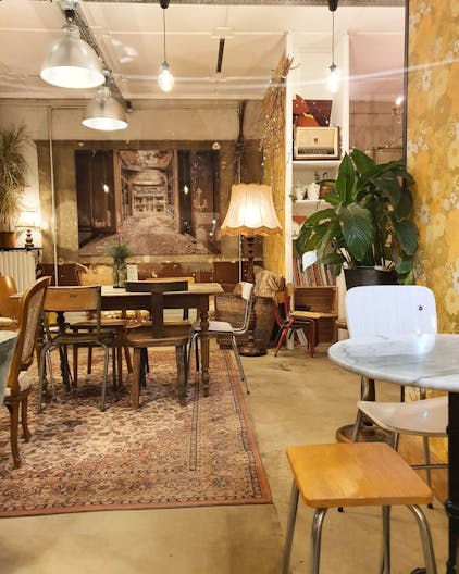 Atypical Cafe in Metz - Image 4