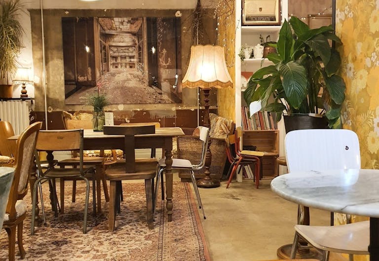 Atypical Cafe in Metz - Image 4