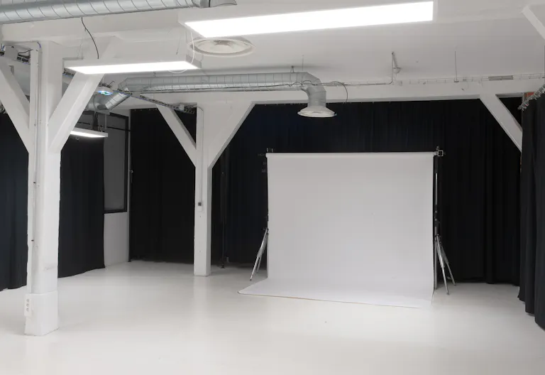 Espace Parallèle – Studio Photo 90 m² - Image 2