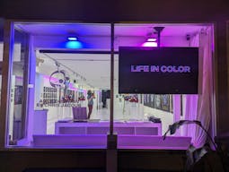 Gloss White Gallery Space on Fairfax Ave - Image 15