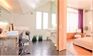 Modular Luminous Loft in heart of Paris - Image 10