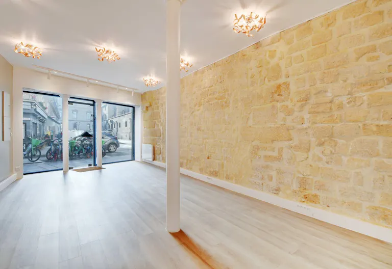 Boutique For Rent Rue Saint-Honor� - Ideal Pop-Up Store / Art Exhibition - Image 0