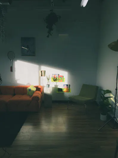 1000 Sq ft Industrial Studio/Retail/Pop-up space - Image 4