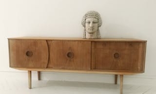 Elegant Espace minimaliste dans un Bâtiment Historique, Palais-Royal/ Louvre - Image 2