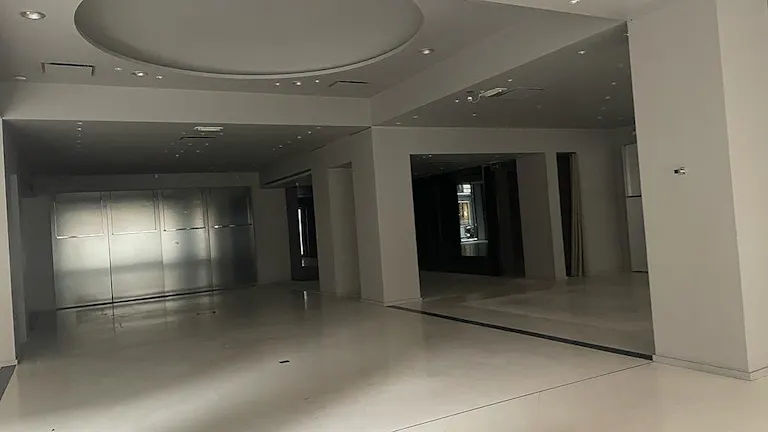 Prime Location Boutique - Triangle d'Or - Paris 8th - Image 2