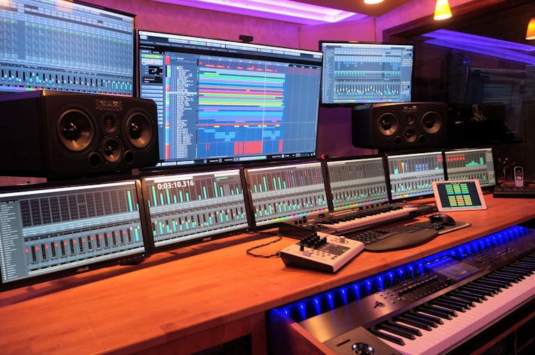 A stunning recording studio!!! - Image 2