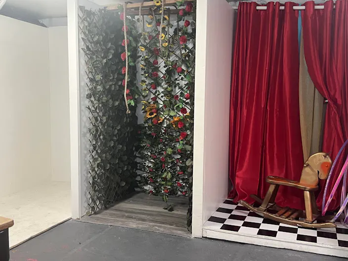Space with its own photography studio, film production room, an upcoming recording studio - Image 1