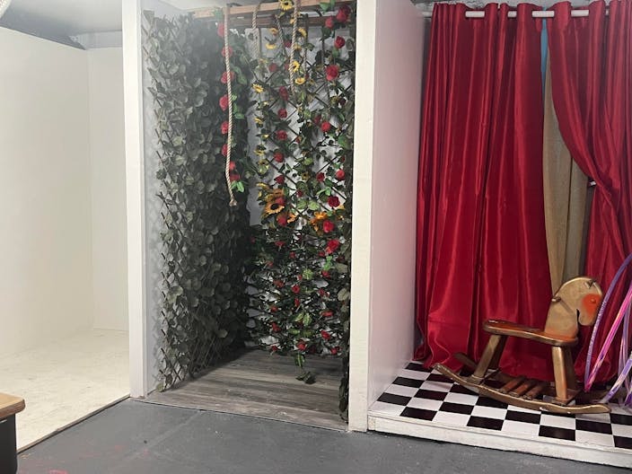 Space with its own photography studio, film production room, an upcoming recording studio - Image 1