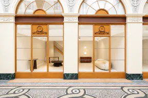 Double Showroom in Palais Royal (2 arcades) - Image 0