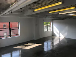 Beautiful Art Gallery in Queens - Image 1