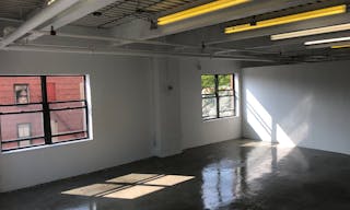 Beautiful Art Gallery in Queens - Image 1