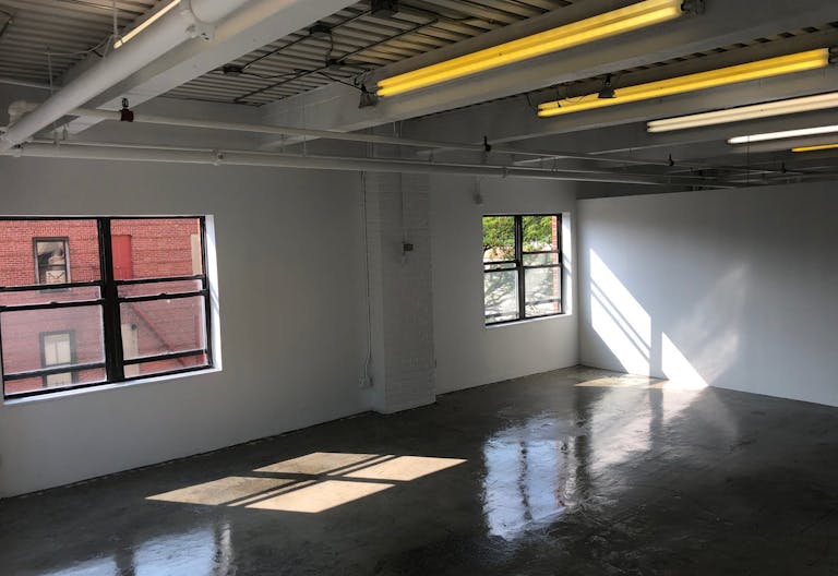 Beautiful Art Gallery in Queens - Image 1