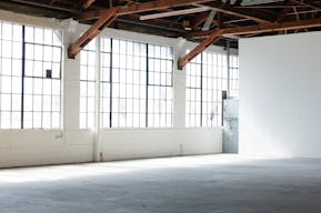 Historic Lithography Factory Turned Dynamic Daylight Studio and Event Space - Image 10